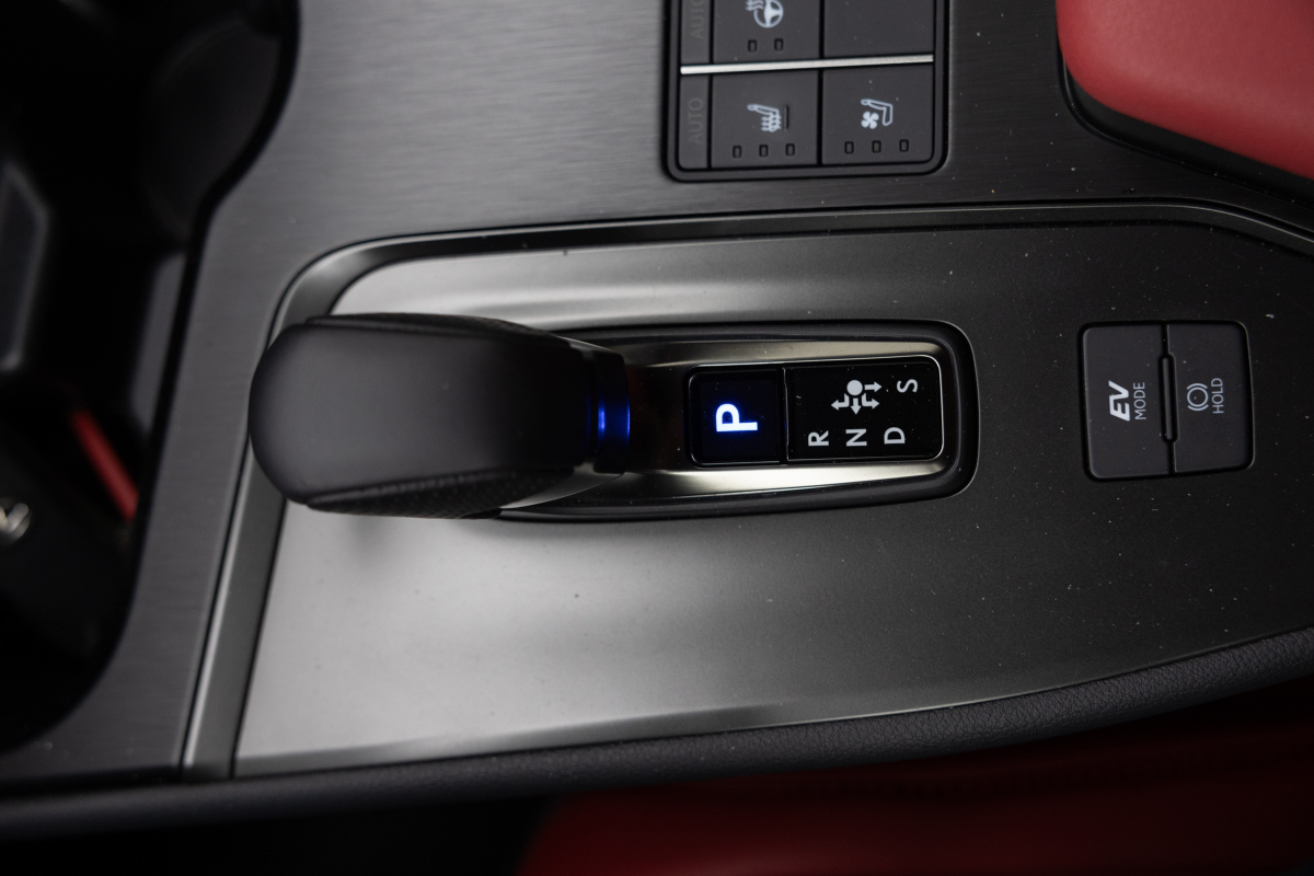 Lexus UX - test 2025