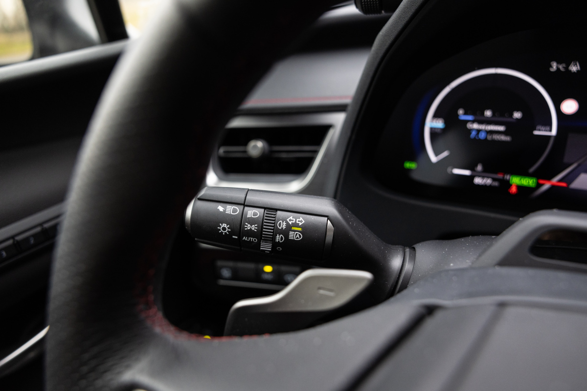 Lexus UX - test 2025