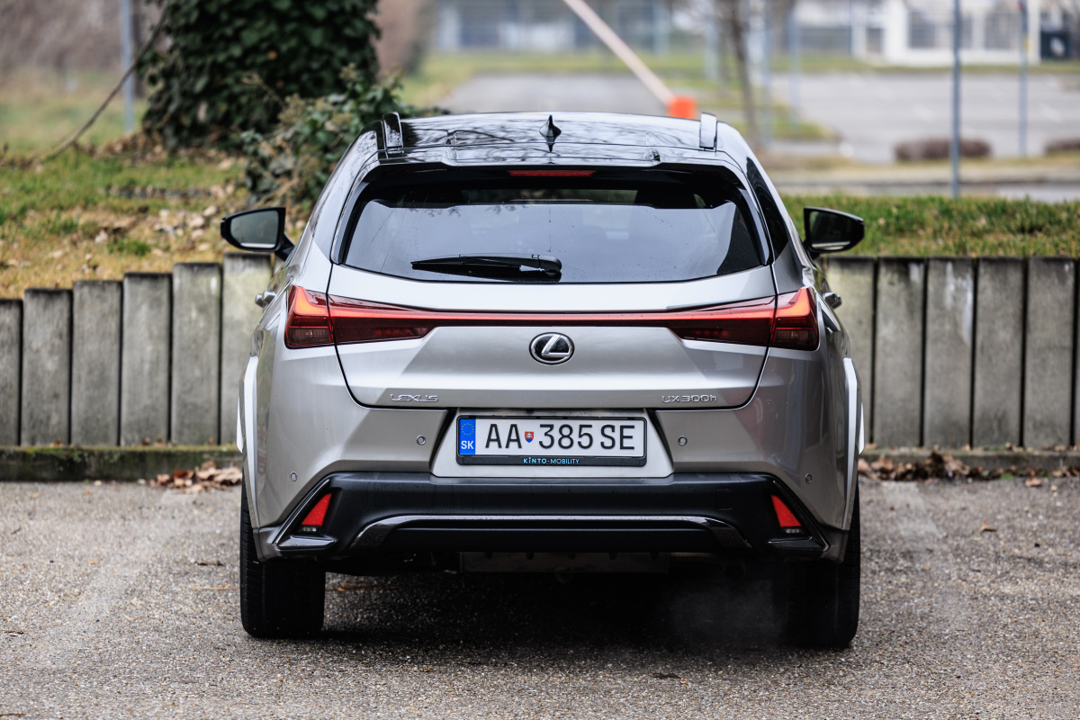 Lexus UX - test 2025