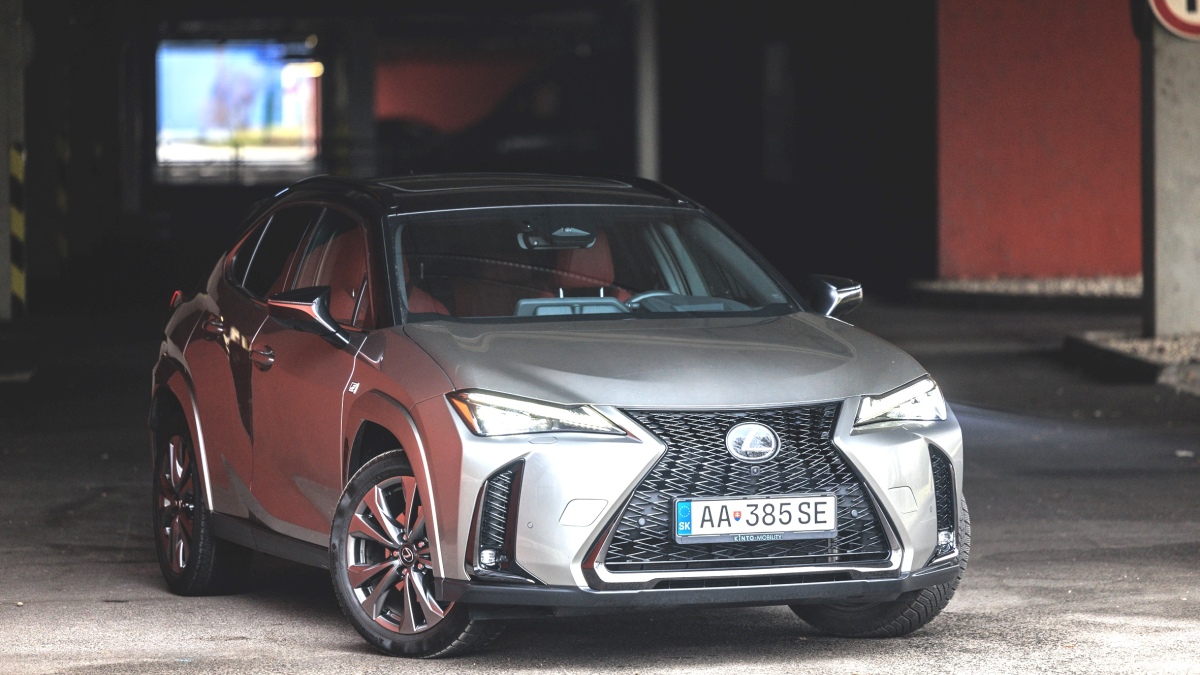 Lexus UX - test 2025