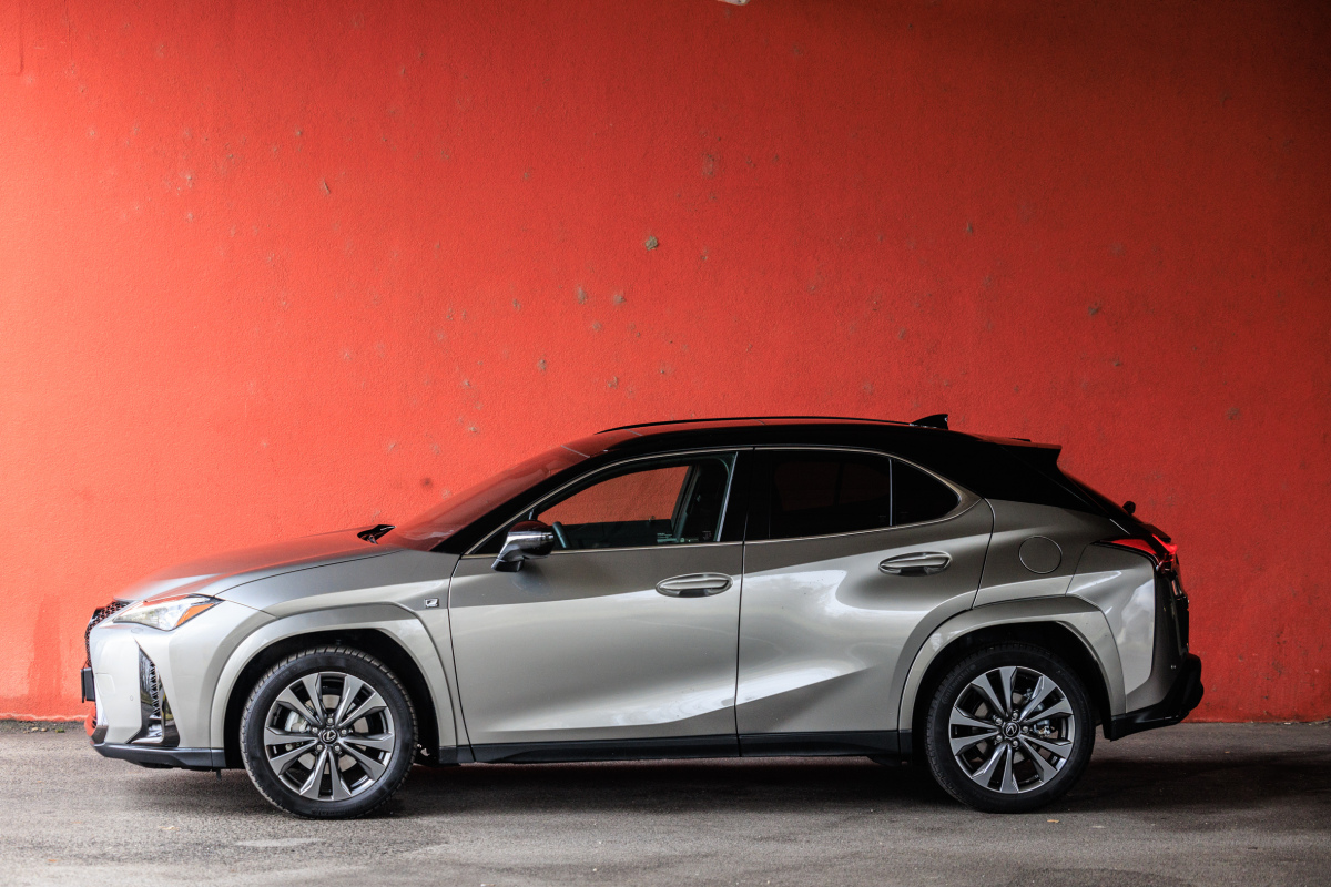 Lexus UX - test 2025