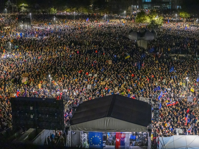 Protest / Demonštrácia / Slovensko je Európa /