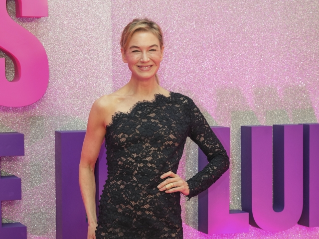 Renee Zellweger v kreácii Saint Laurent