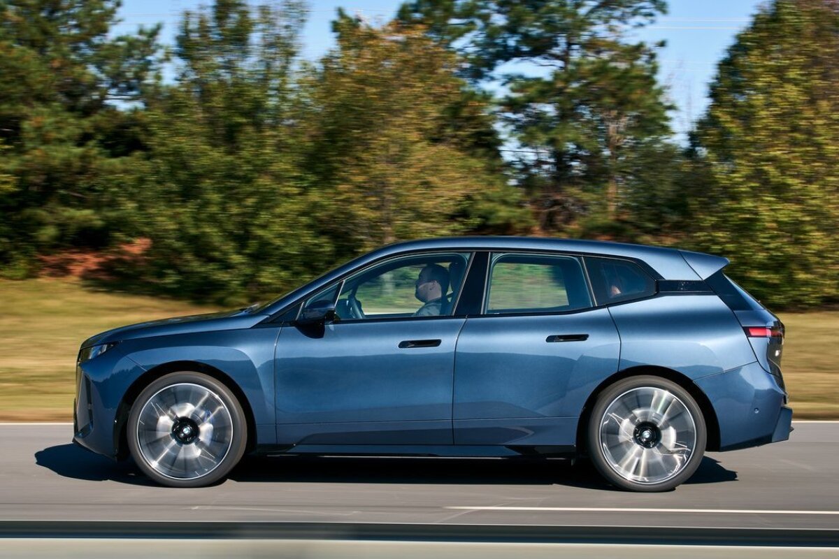 BMW iX - 2025