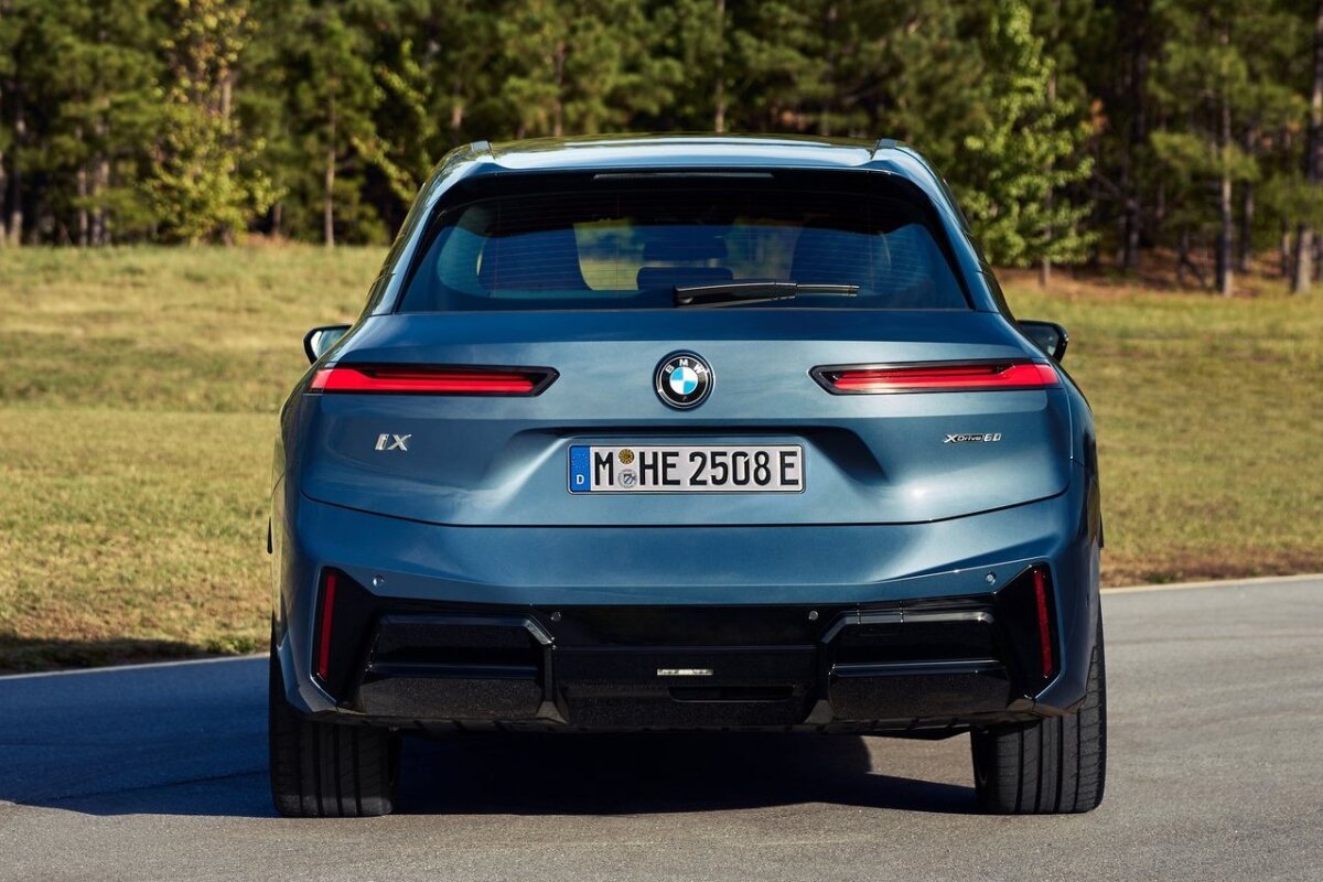 BMW iX - 2025