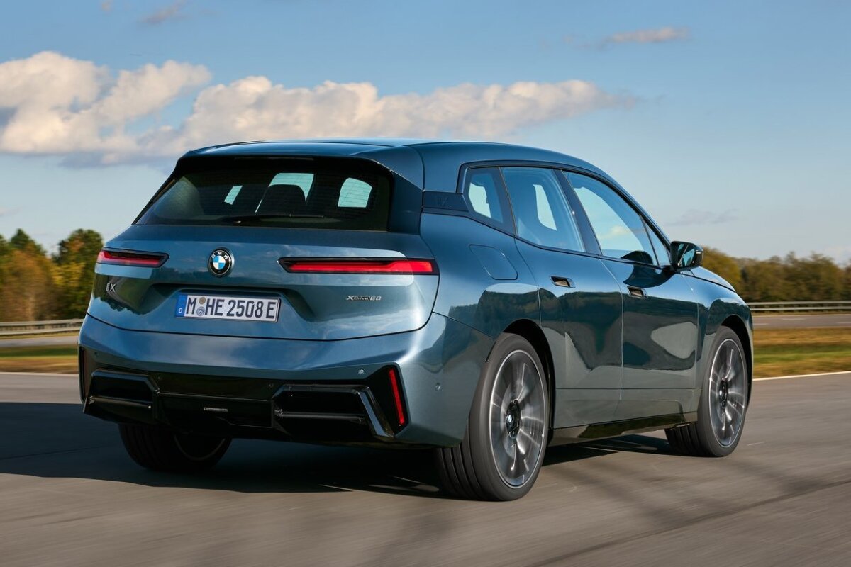 BMW iX - 2025