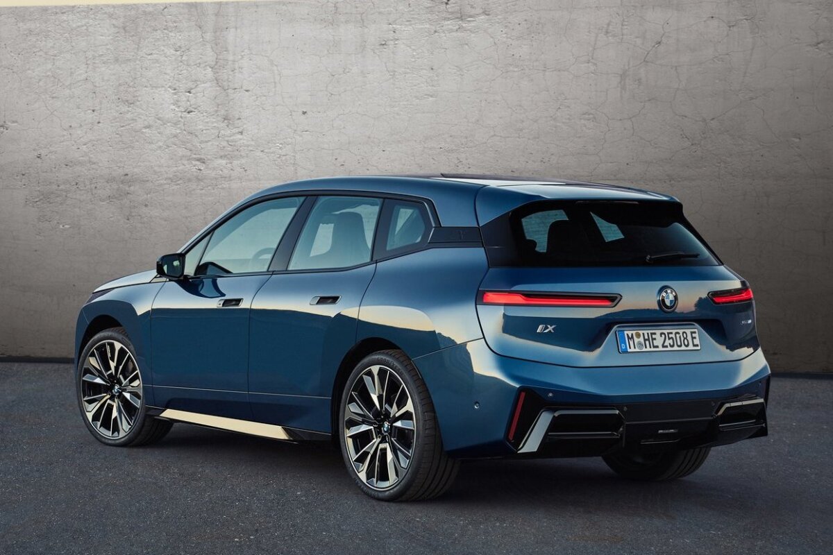 BMW iX - 2025