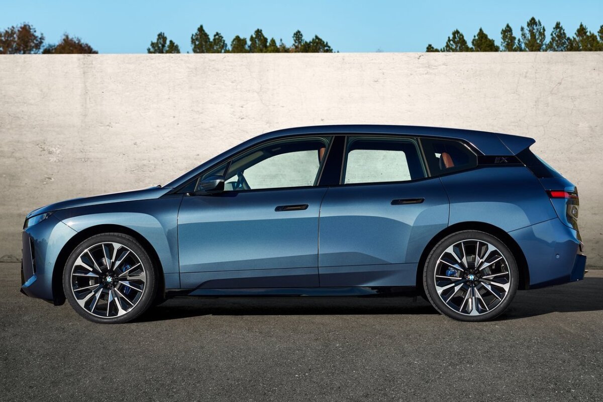 BMW iX - 2025