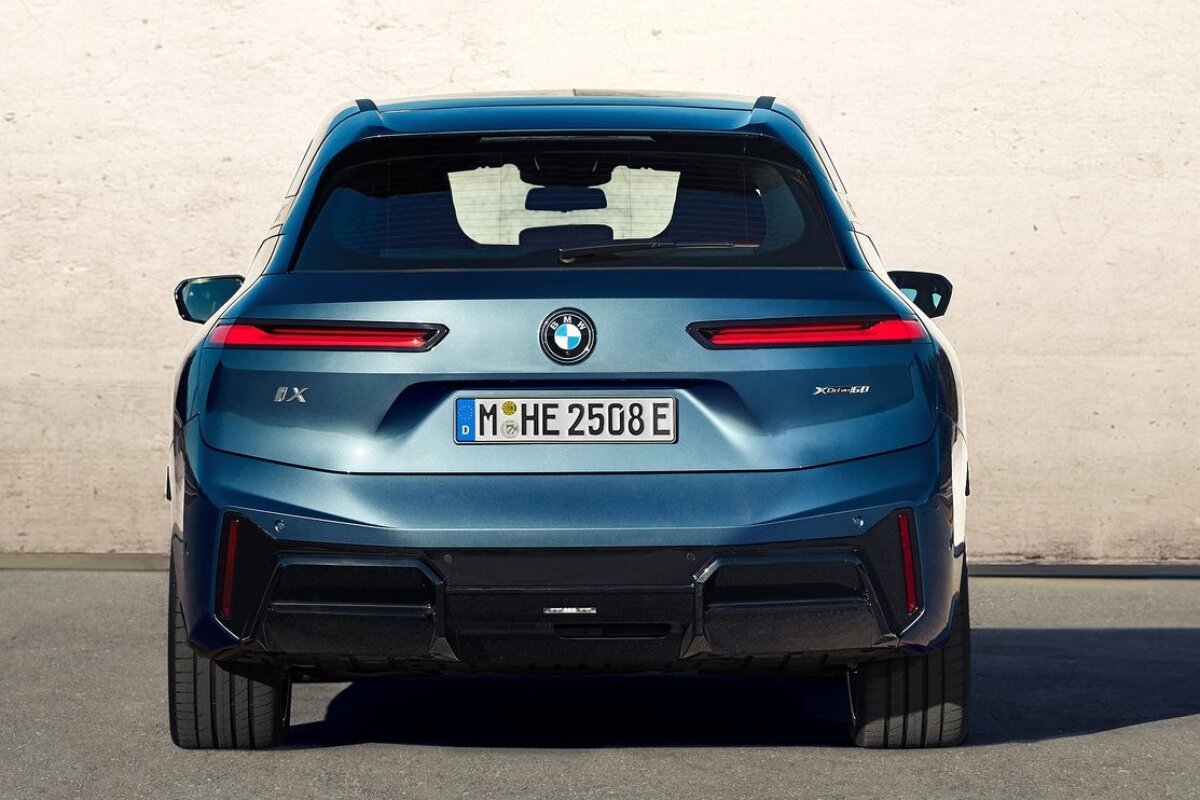 BMW iX - 2025