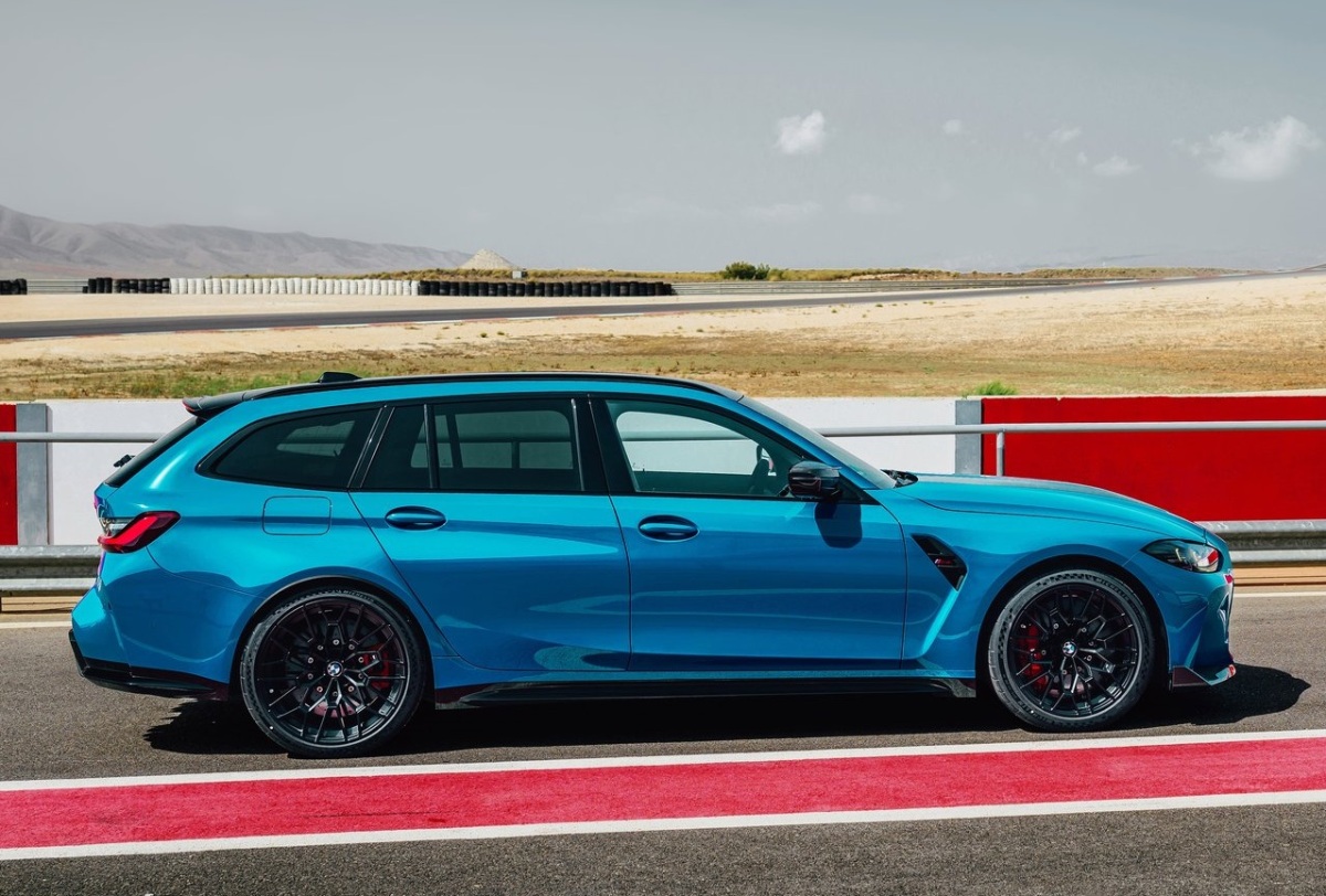 BMW M3 CS Touring 2