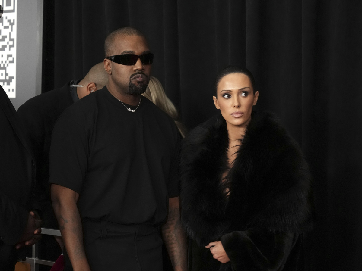 Raper Kanye West a jeho manželka Bianca Censori.