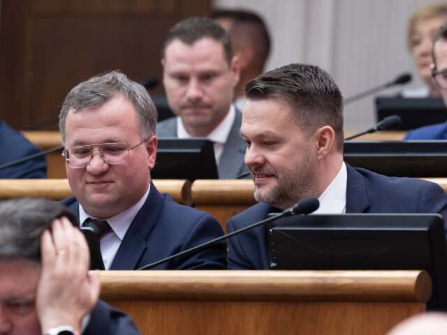 parlament, nr sr