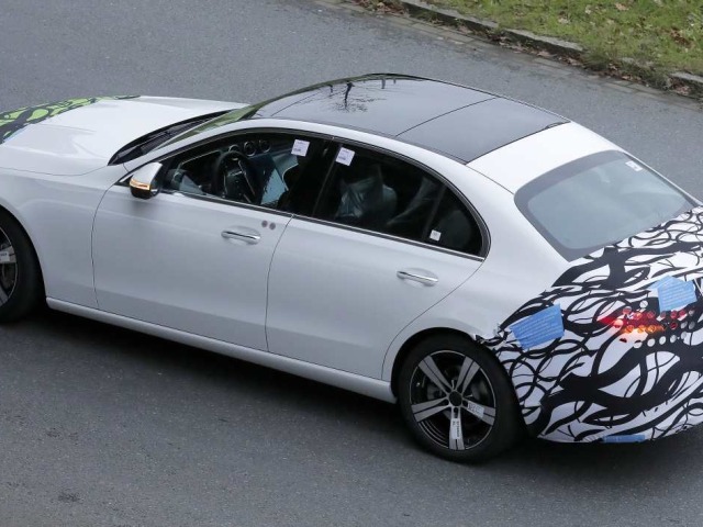 Mercedes-Benz C - facelift 2025