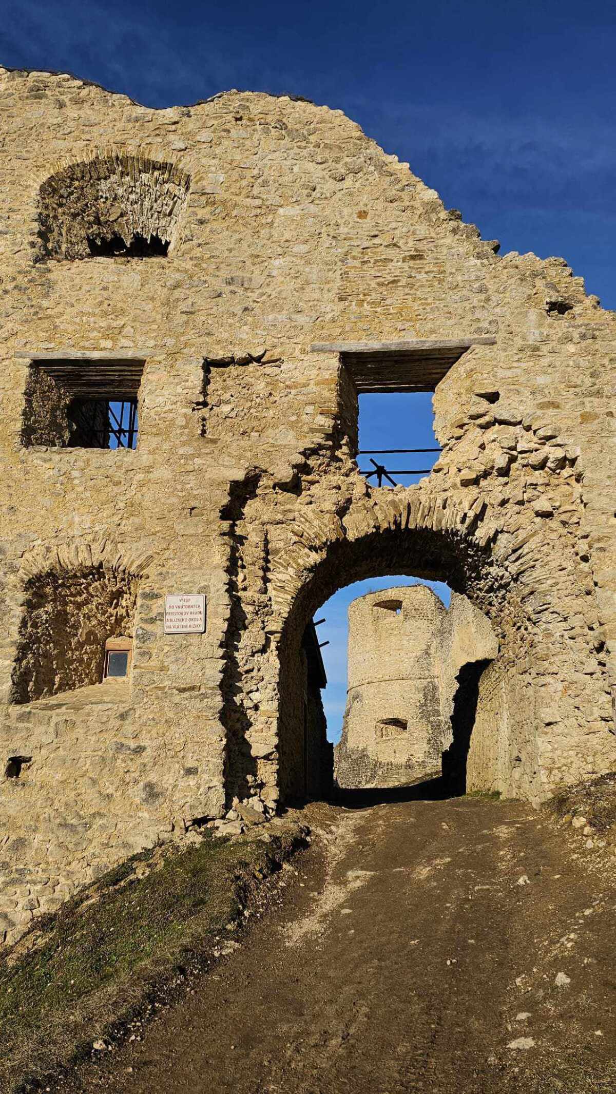 hrad, Lietava, mReportér