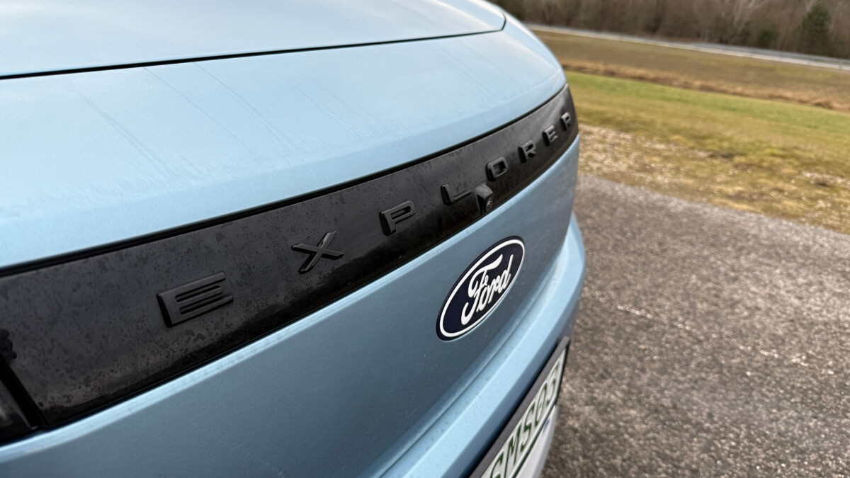 Ford Explorer Premium Max 79 (2025)