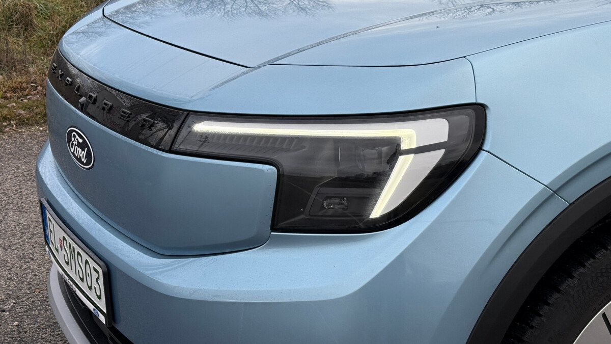 Ford Explorer Premium Max 79 (2025)