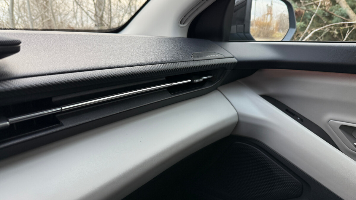 Ford Explorer Premium Max 79 (2025)