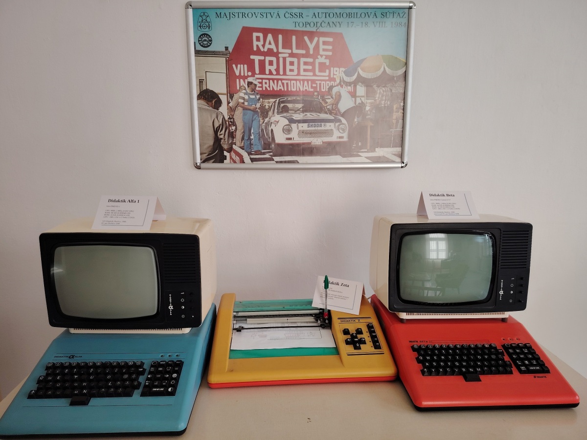 počítače, retro, Topoľčany