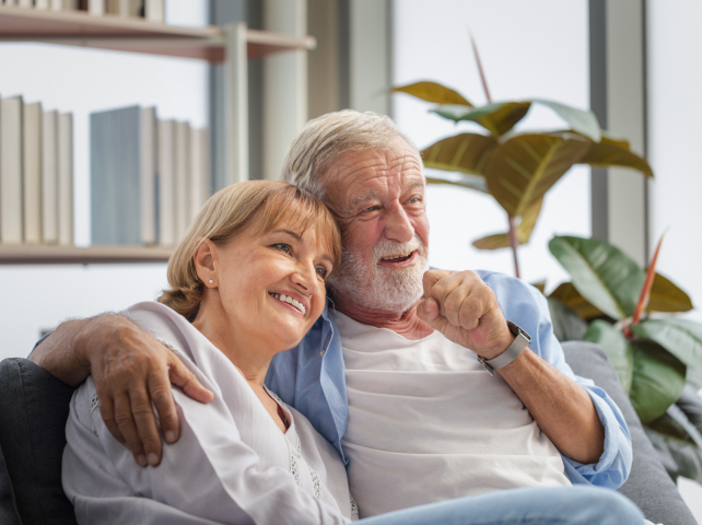 dôchodcovia, seniori, dôchodci