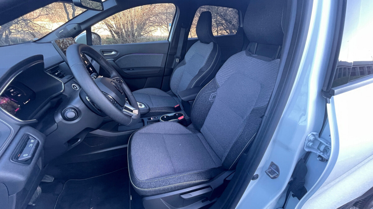 Renault Captur mild hybrid 160 EDC (2024)