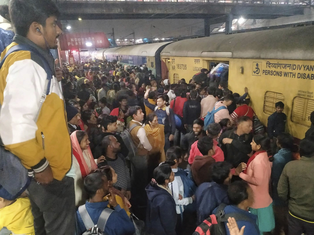 India, stampede, tlačenica, vlak, Naí Dillí