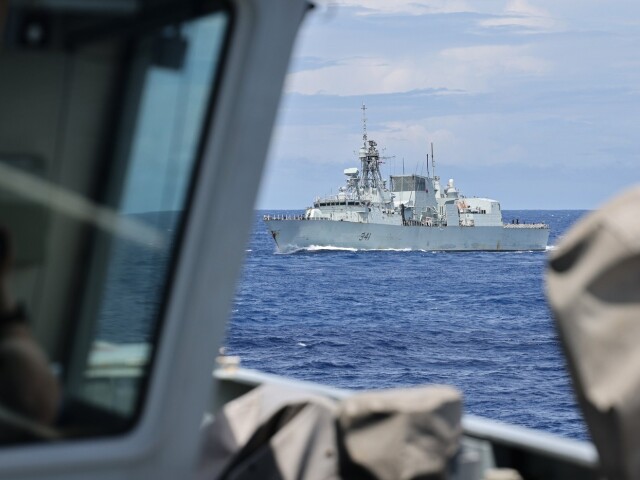 HMCS / Navy / Ship / Ottawa /