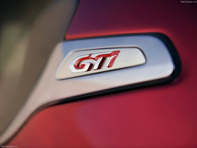 Peugeot 208 GTi - 2014