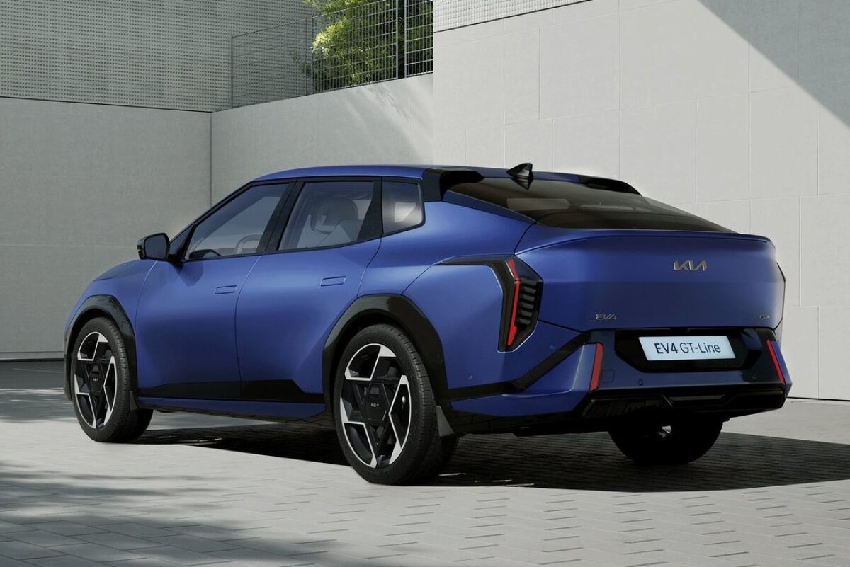 Kia EV4 - 2025