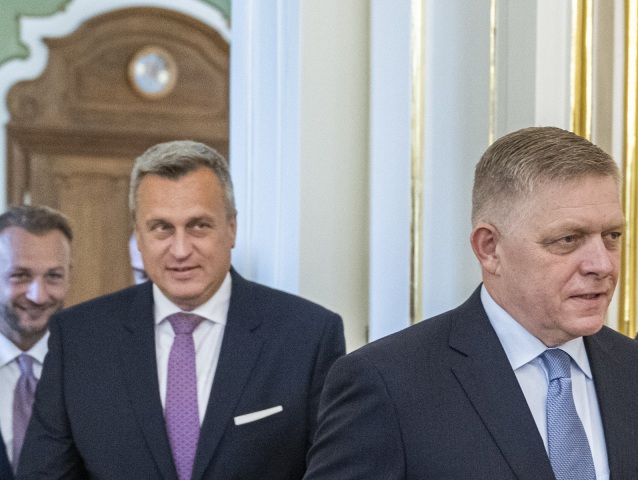 Fico pripustil turbulencie v koalícii. Rokovania o rozpočte sa môžu natiahnuť až do decembra