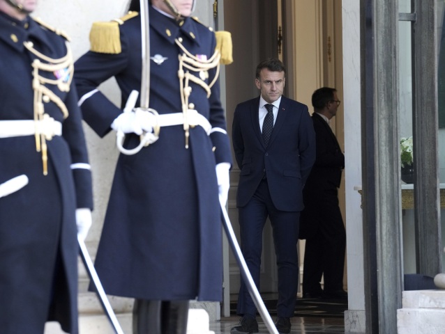 Emmanuel Macron , neformálny summit, Paríž, Elyzejský palác