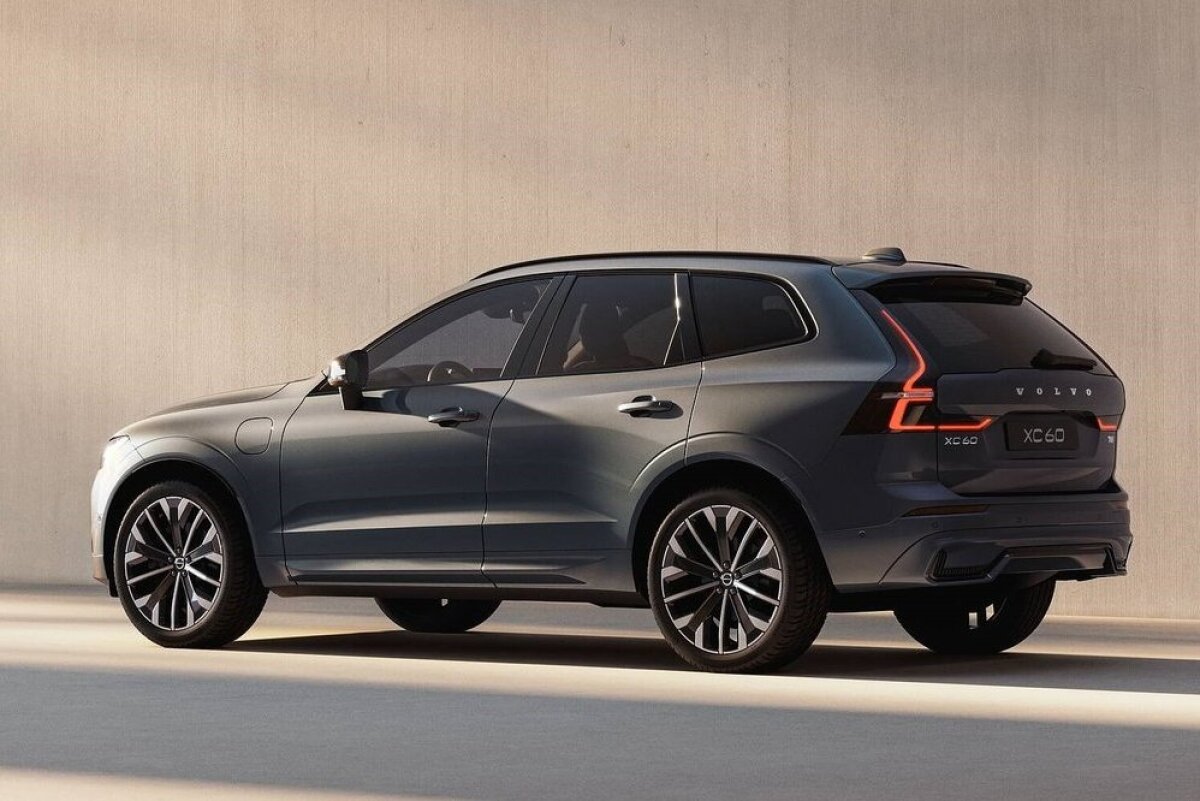 Volvo XC60 - 2025