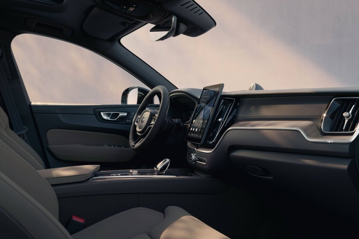 Volvo XC60 - 2025
