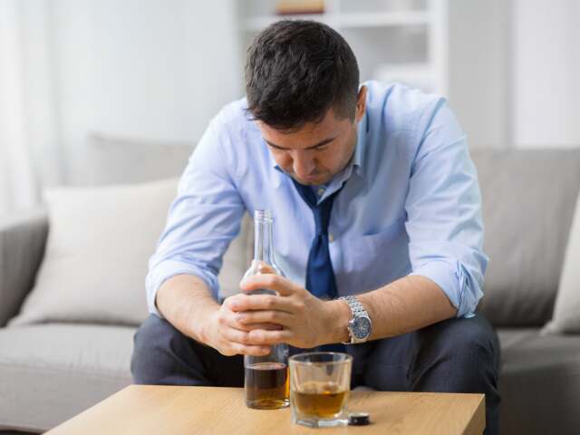Alkohol, závislosť, alkoholizmus