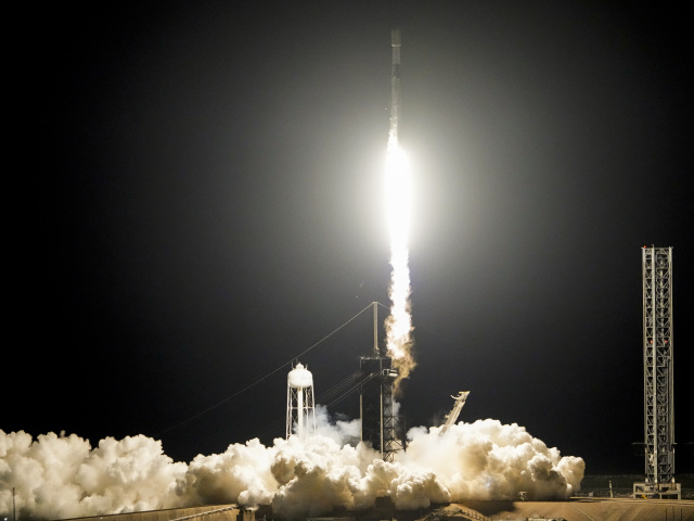 SpaceX, raketa. falcon 9