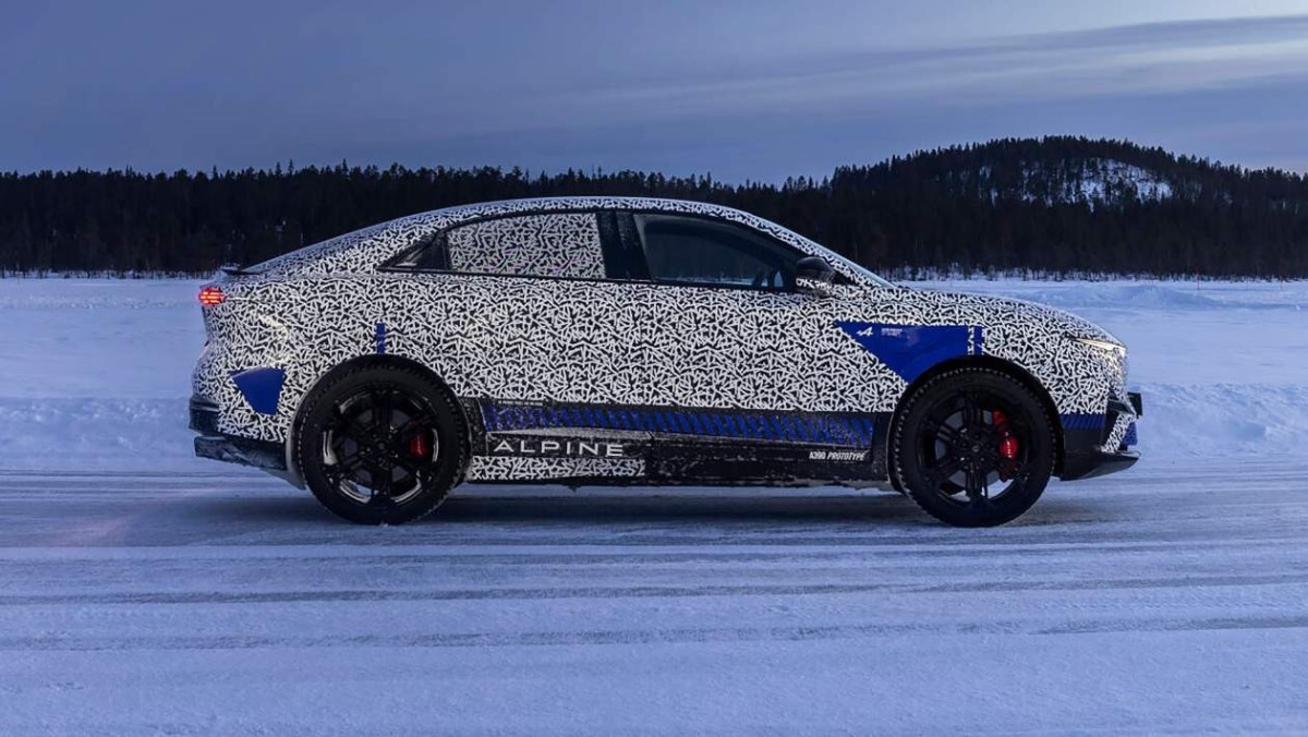 Alpine A390 - testovacie prototypy 2025