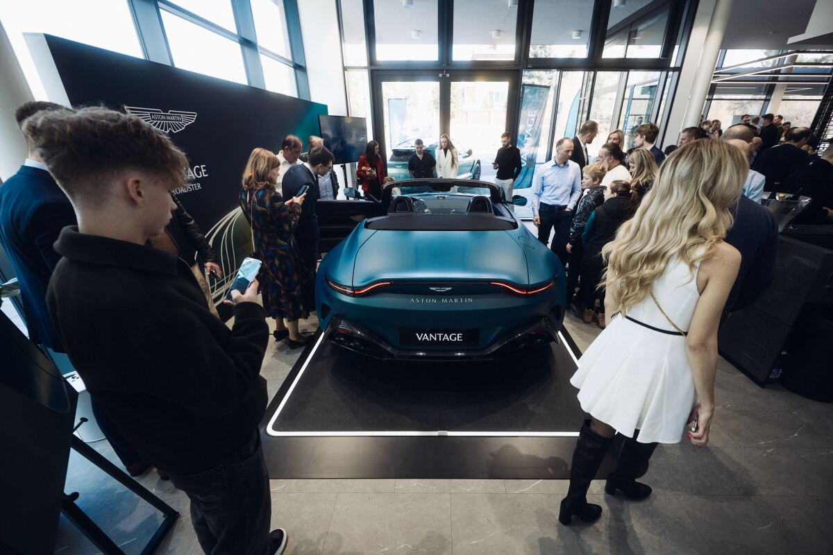 250308 Aston Martin Prague MB 75