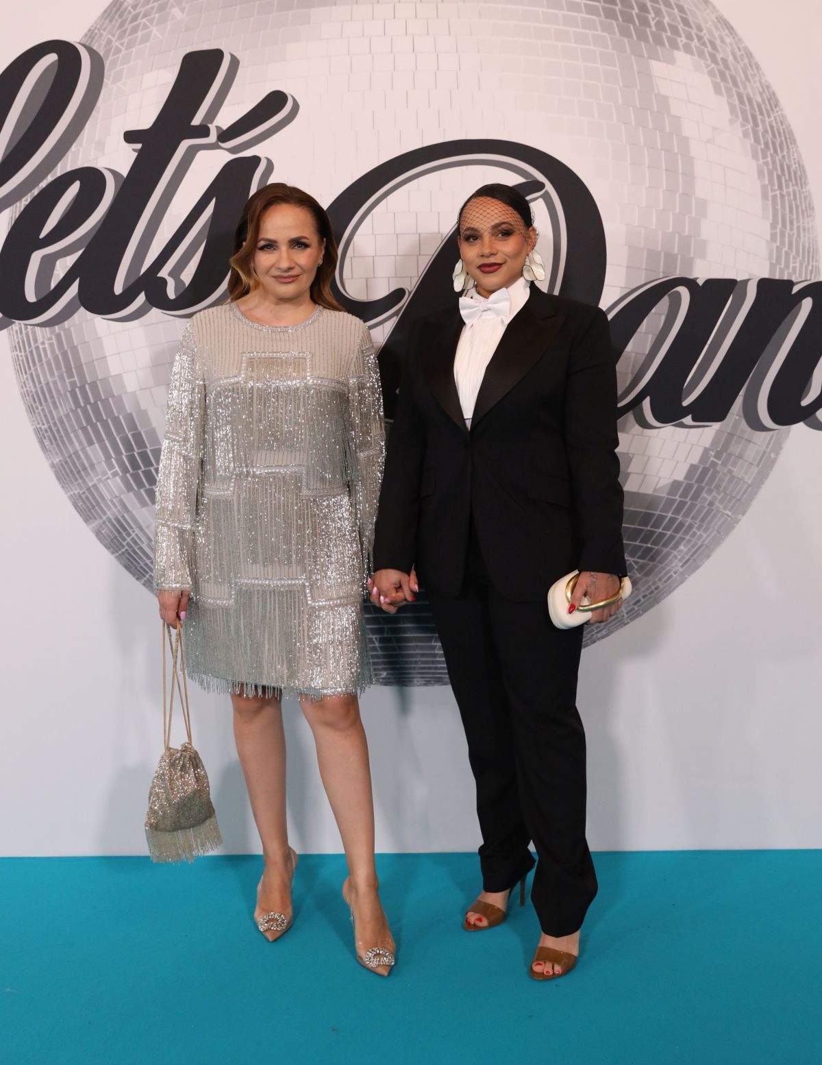 Tina (vpravo) a herečka Zuzana Šebová