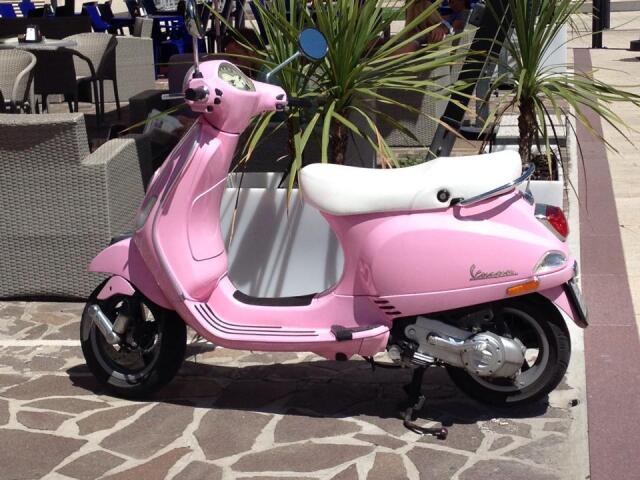 Vespa, motorka, skúter, doprava, talianska