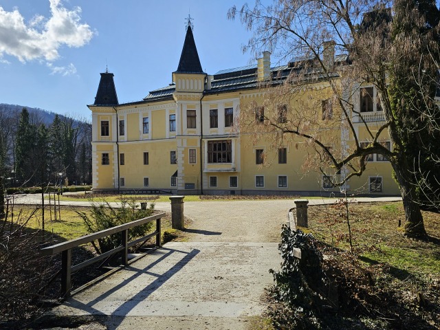 Bocna strana kastiela Betliar