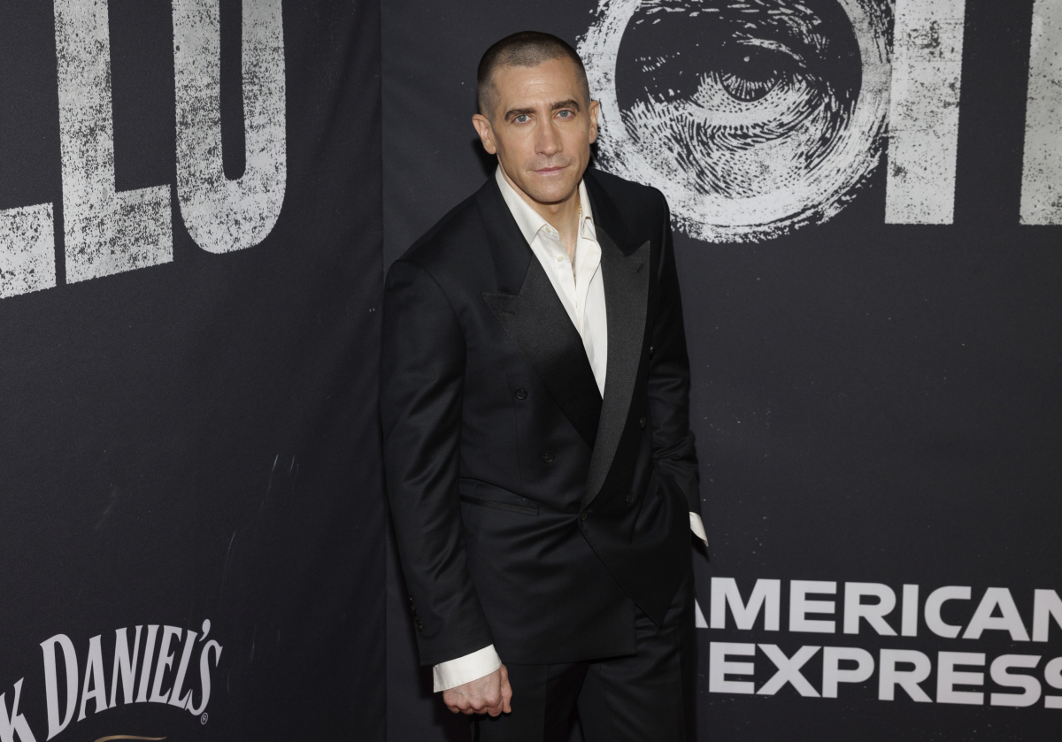 Herec Jake Gyllenhaal si zahral v predstavení Othello. 