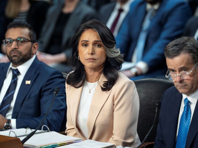 Riaditelia FBI, Národného spravodajstva a CIA