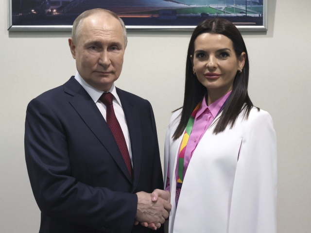 putin, Jevgenija Guculová