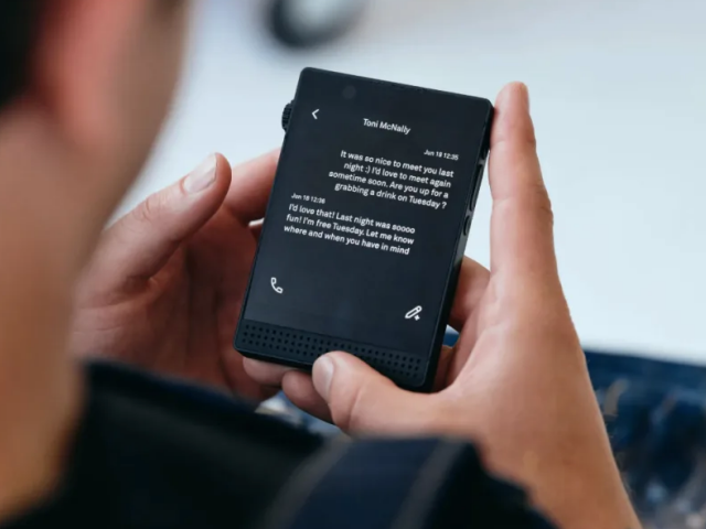Light Phone III