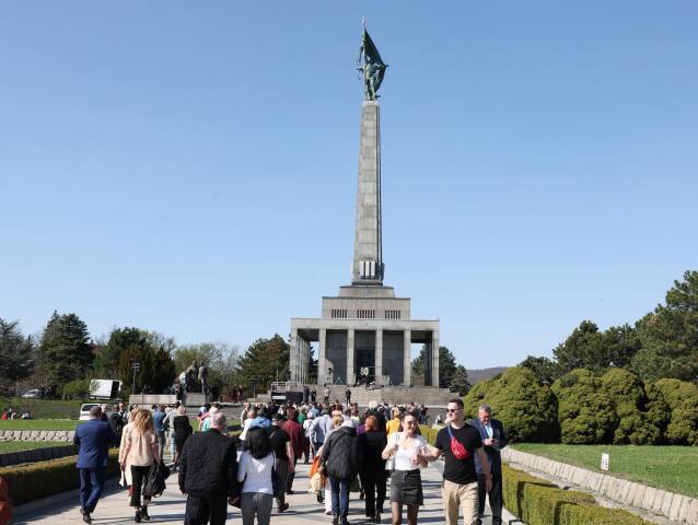 80. výročie oslobodenia Bratislavy na Slavíne