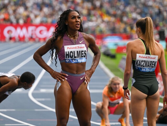 atlétky, Alexis Holmes