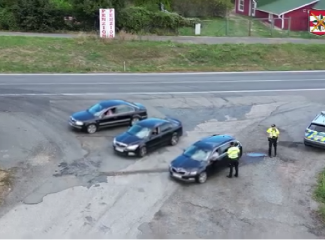 Polícia ČR, riskantné predbiehanie, mReportér