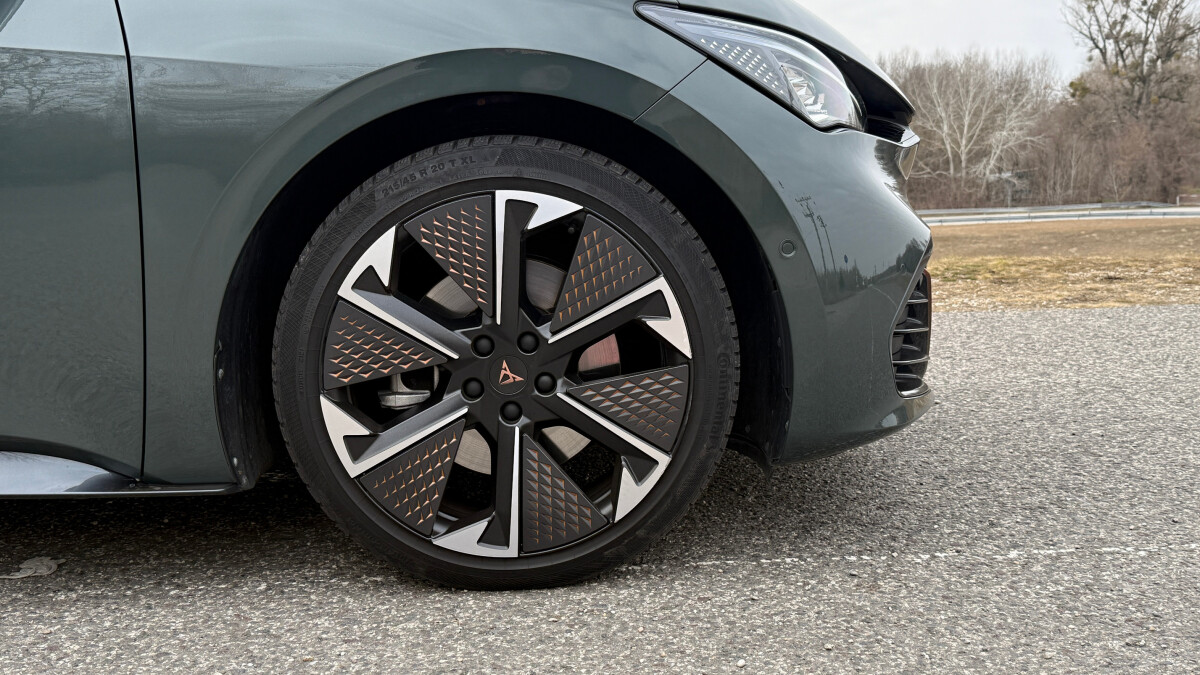 Cupra Born (2025)