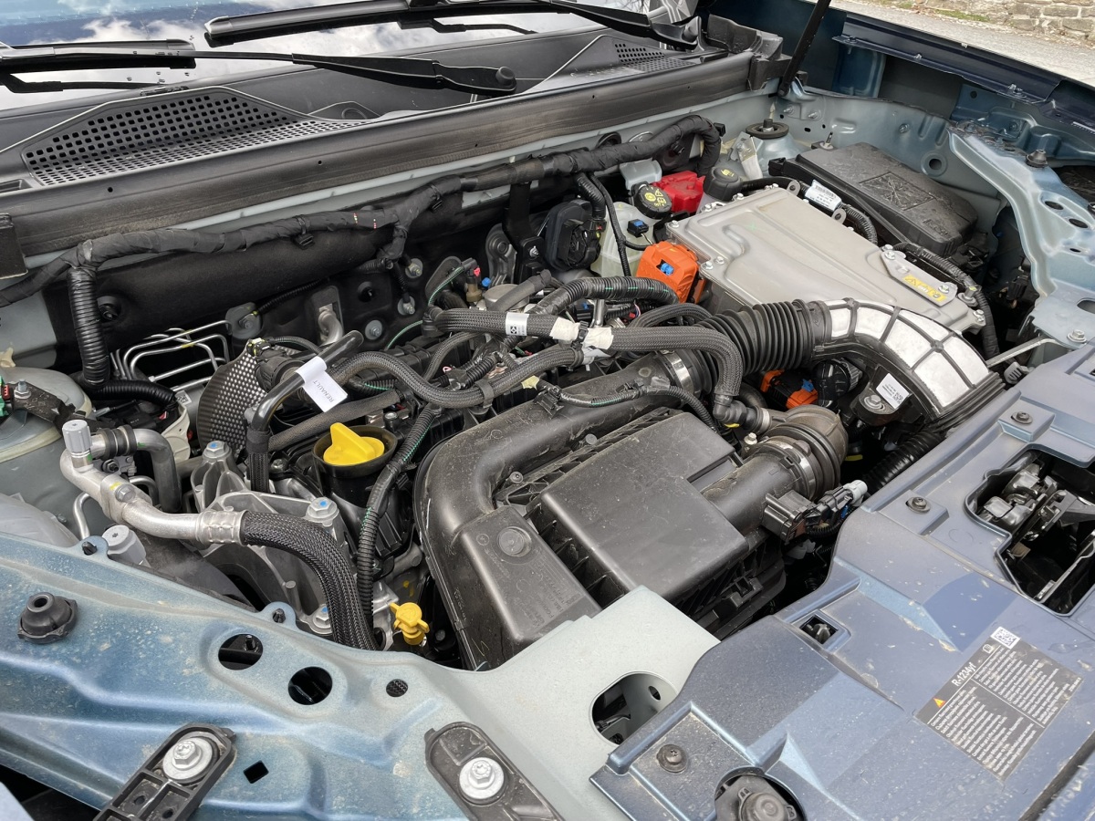 Dacia Bigster 1,8 Hybrid Journey - prvá jazda 2024