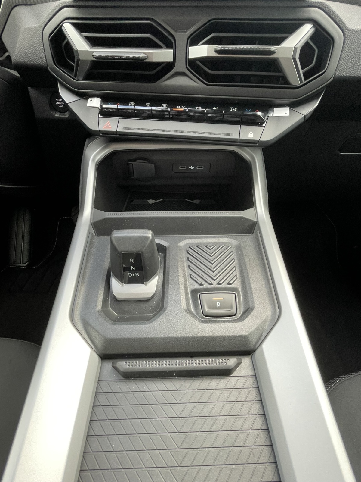 Dacia Bigster 1,8 Hybrid Journey - prvá jazda 2024