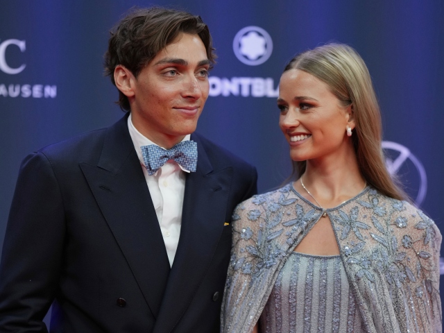 Mondo Duplantis a jeho partnerka - influencerka Desiré Inglander